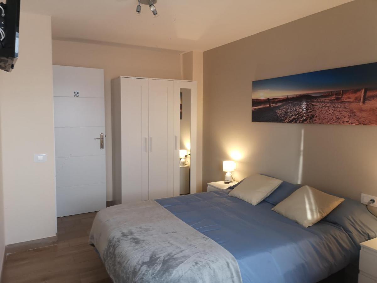 Hostal Mari En La Laguna, Alquiler Habitacion Privada En Hostal, 6 Habitaciones Cerca De La Universidad Y Aeropuerto Norte, 3 Banos Compartidos La Laguna  Luaran gambar